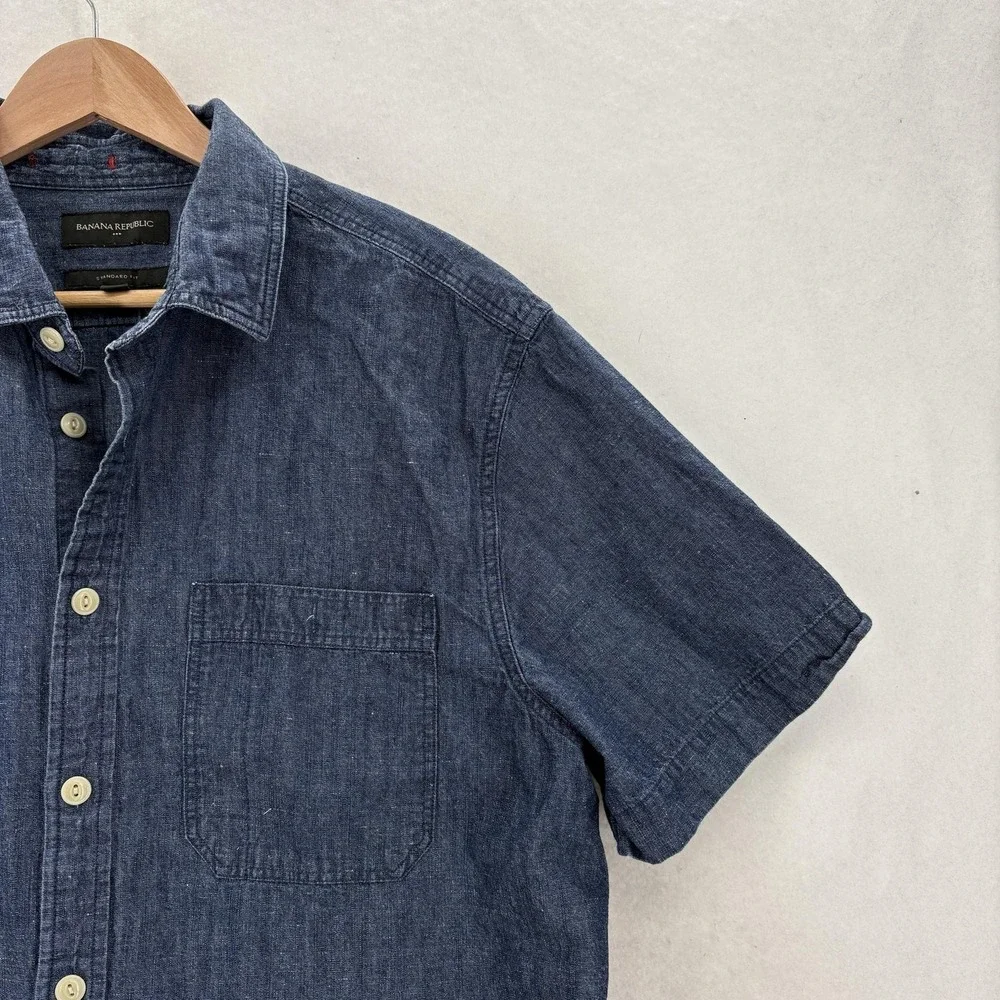 Banana Republic Shirt Mens Large Blue Chambray Short Sleeve Linen Standard Fit